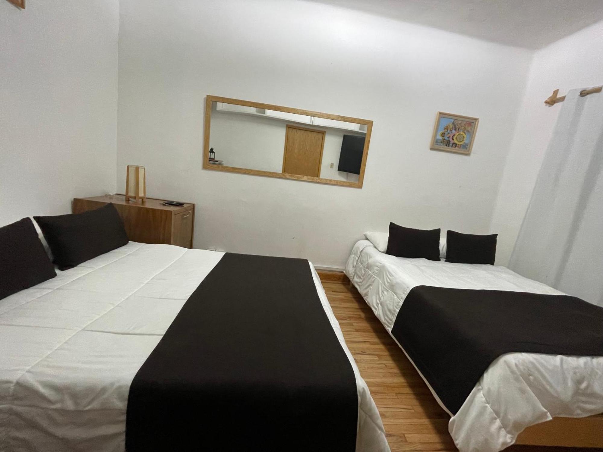 מקסיקו סיטי Hostal Roma Condesa מראה חיצוני תמונה